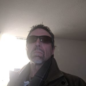 Meet your Posher, Troy